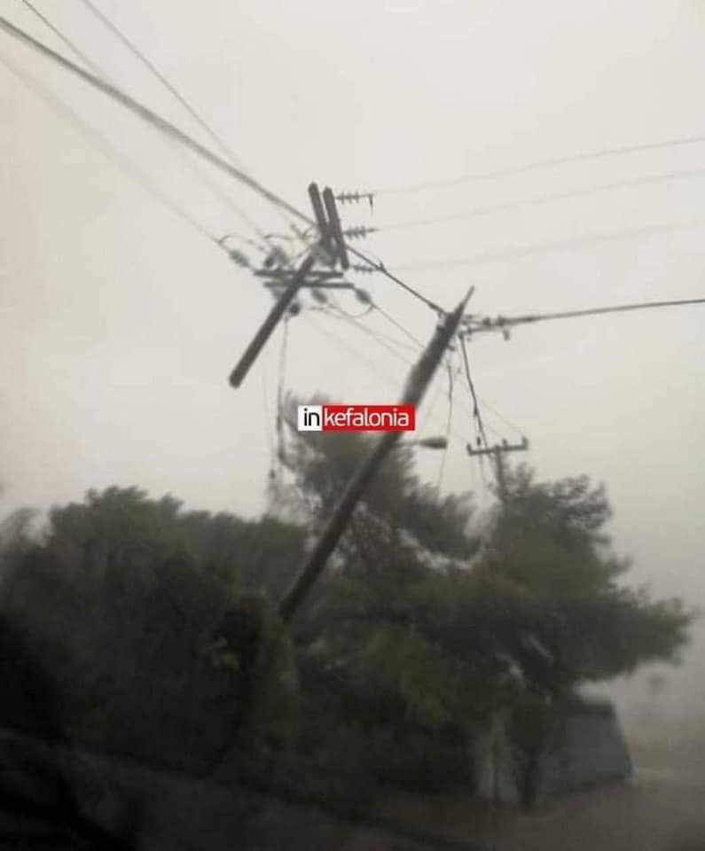 חוטי חשמל קרועים בעקבות הסופה ביוון