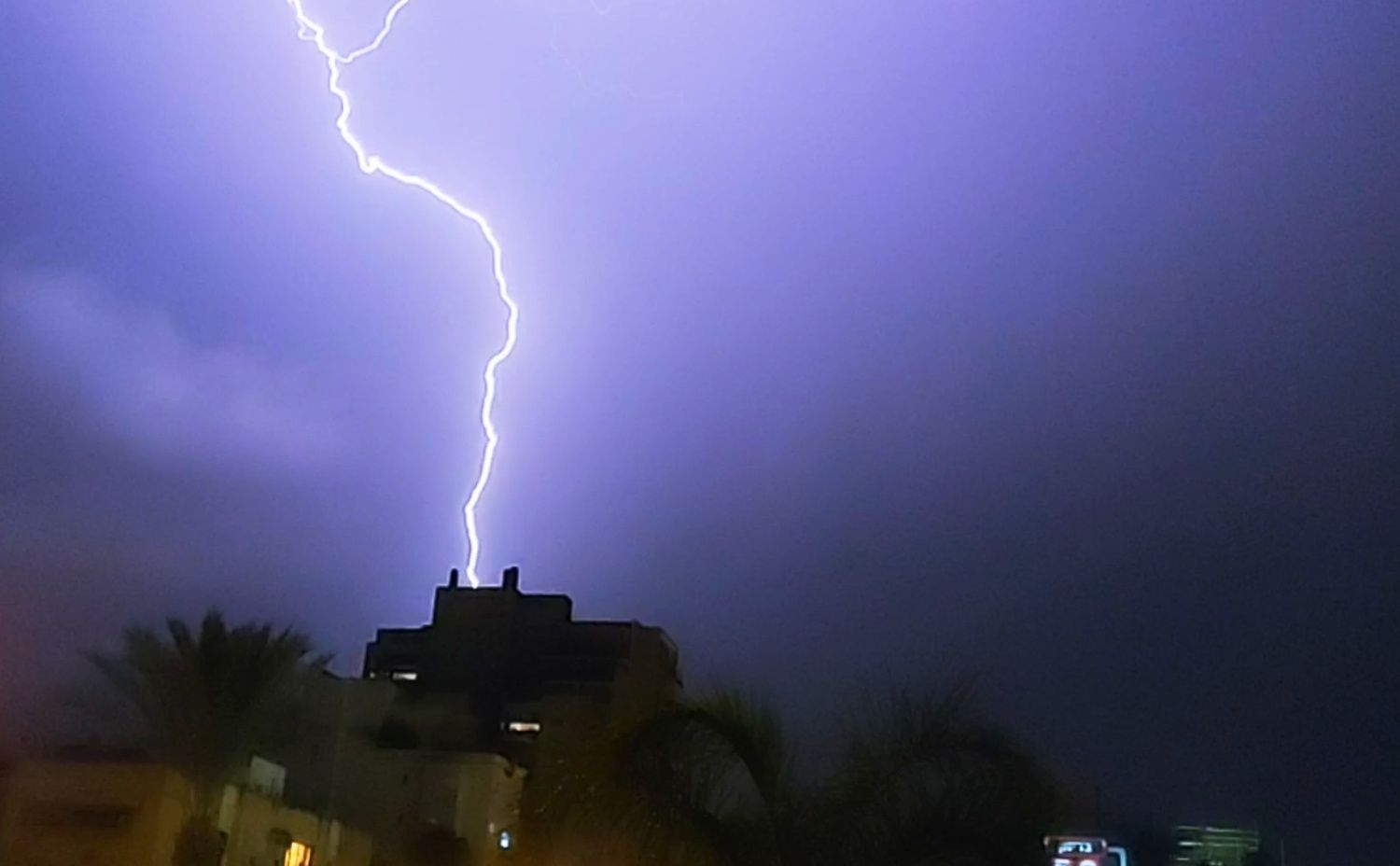 ברקים הוד השרון. צילום: יובל