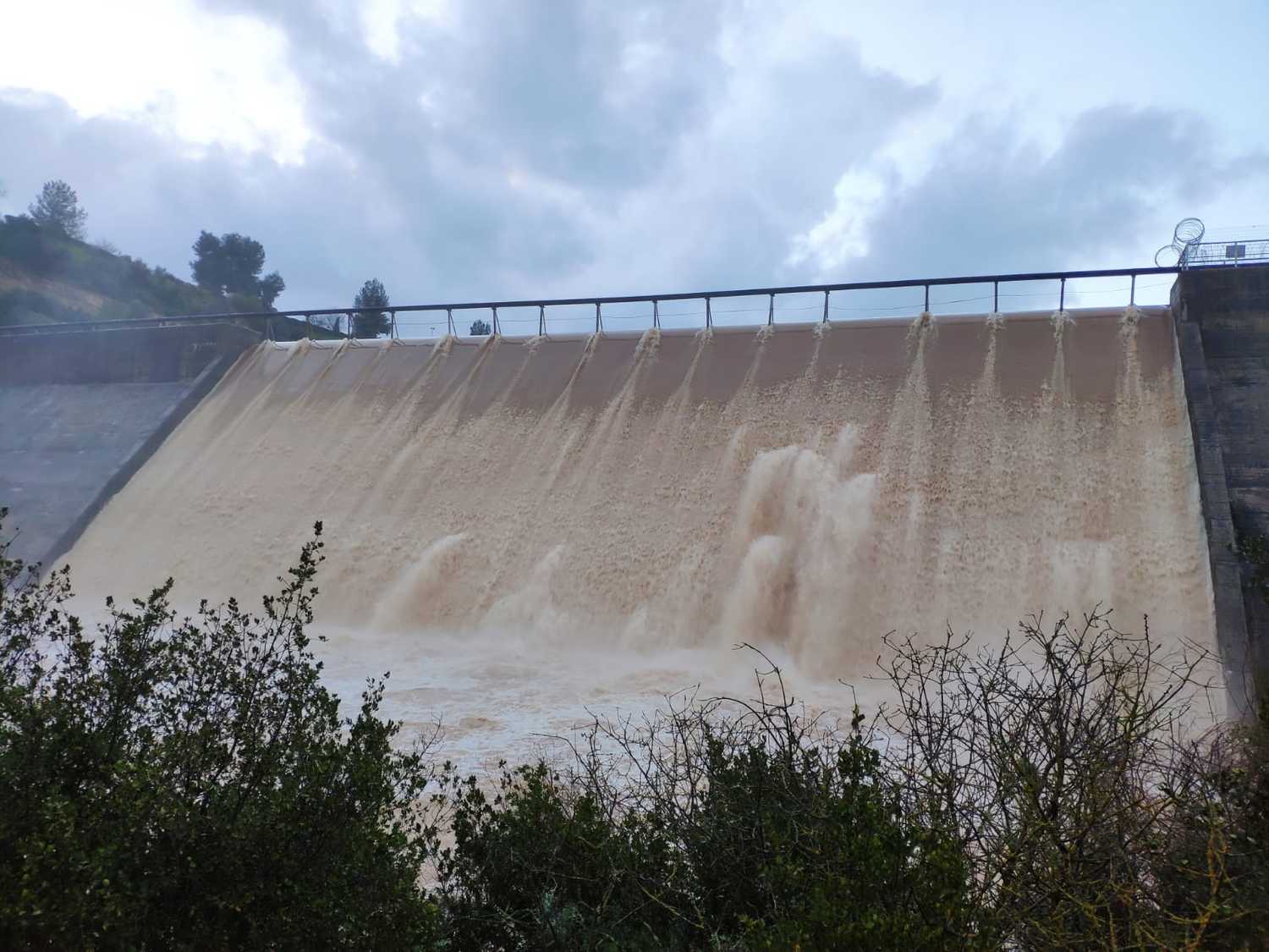 פתיחת סכר בית זית